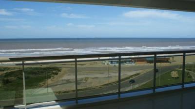 Apartamento en venta y alquiler temporario Brava 3 dormitorios