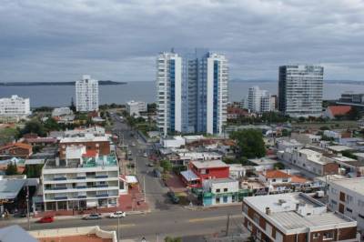 Apartamento en venta y alquiler temporario Brava 1 dormitorio y medio