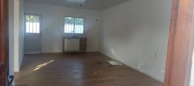 Alquiler casa en Lagomar al sur, a estrenar, 2 dormitorios, cochera, y parrillero.